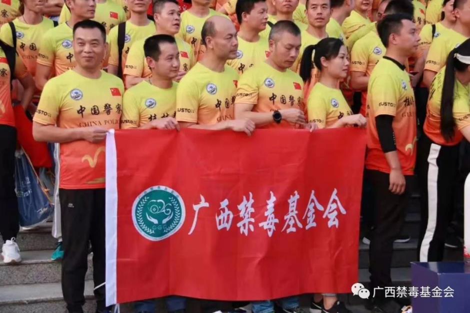 桂林马拉松...jpg